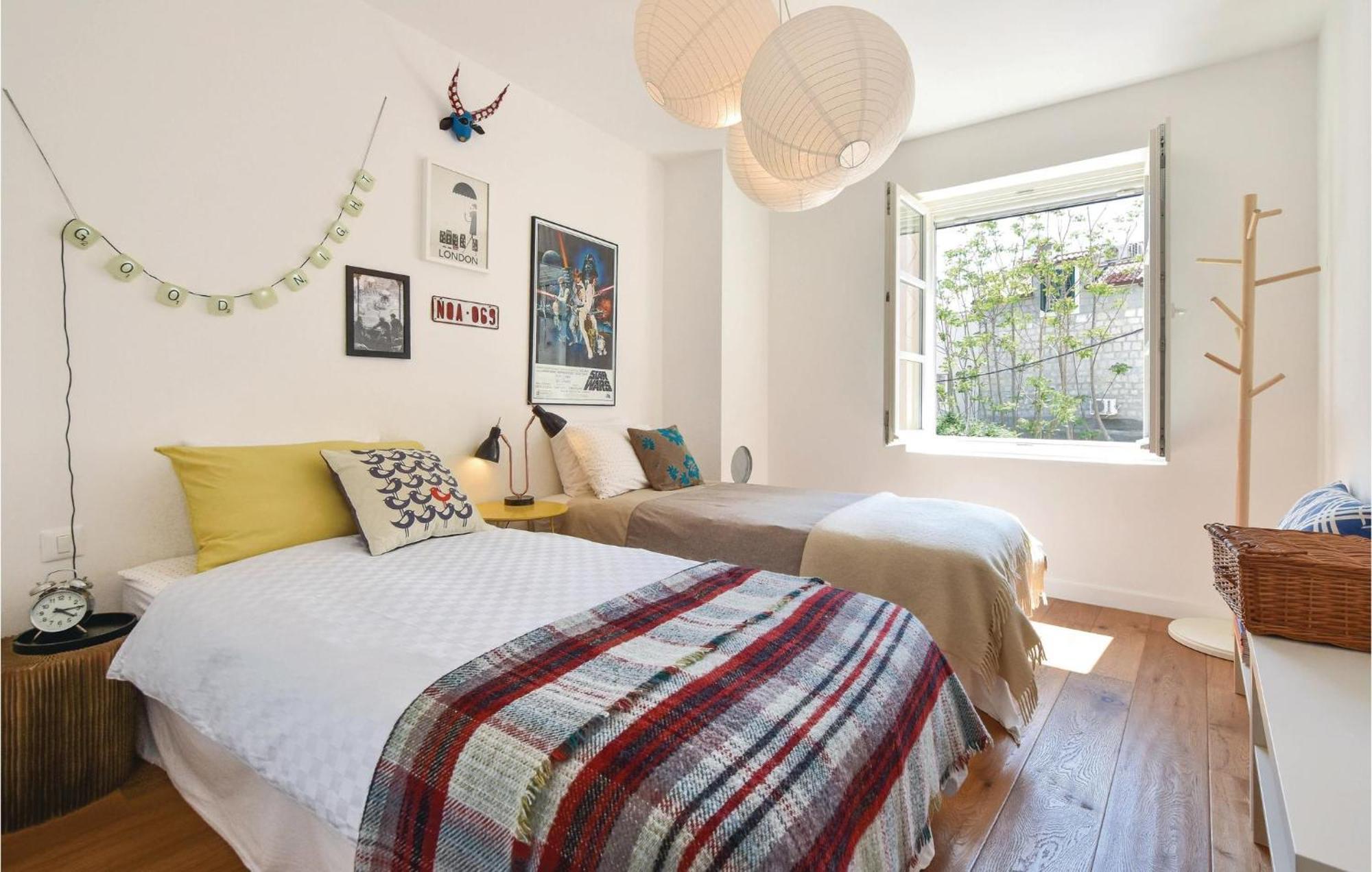 Feriehus Stunning In With Outdoor Swimming Pool *